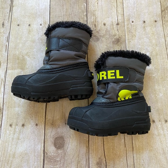 Sorel Snow Boots - Picture 5 of 8